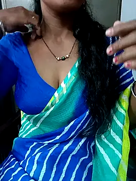 Snapshot of Sravya__ chatting on October 30, 6:15 am Sravya online show from October 30, 6:15 am