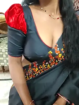 Snapshot of Sravya__ chatting on November 30, 6:28 am Sravya online show from November 30, 6:28 am