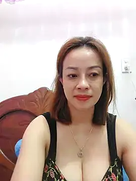 Snapshot of Baby-bigboobs20 chatting on November 12, 9:47 pm Baby-bigboobs20 online show from November 12, 9:47 pm