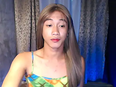 taylaxuxu online show from February 26, 4:22 am