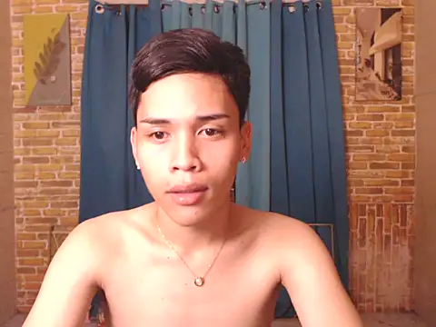 Snapshot of ur_boyjohn_mar chatting on November 6, 9:43 am ur boyjohn mar online show from November 6, 9:43 am