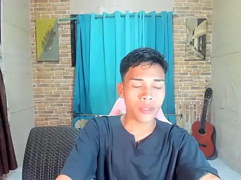 Snapshot of ur_boyjohn_mar chatting on June 30, 1:45 pm ur boyjohn mar online show from June 30, 1:45 pm