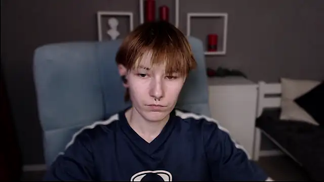 guitarandangell online show from February 27, 2:33 am