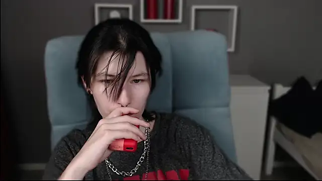 Snapshot of guitarandangell chatting on July 28, 6:20 am guitarandangell online show from July 28, 6:20 am