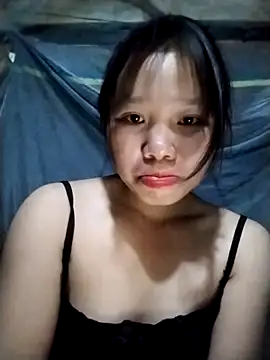 Snapshot of linh-miu99 chatting on October 23, 3:22 pm linh-miu99 online show from October 23, 3:22 pm