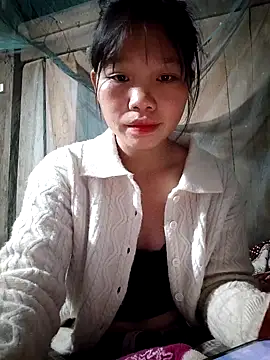 Snapshot of linh-miu99 chatting on November 26, 1:01 pm linh-miu99 online show from November 26, 1:01 pm