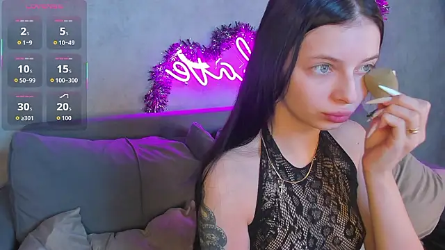 Snapshot of Eva_Mayers chatting on January 14, 10:36 pm Eva Mayers online show from January 14, 10:36 pm