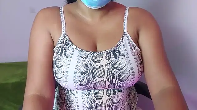 SL queen1 online show from June 18, 6:35 am