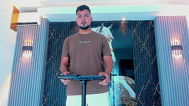 Snapshot of handsome_boys22 chatting on October 29, 1:35 pm handsome boys22 online show from October 29, 1:35 pm