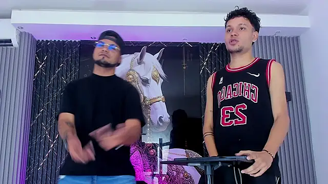 Snapshot of handsome_boys22 chatting on November 27, 2:08 pm handsome boys22 online show from November 27, 2:08 pm