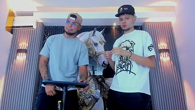 Snapshot of handsome_boys22 chatting on December 2, 11:59 am handsome boys22 online show from December 2, 11:59 am