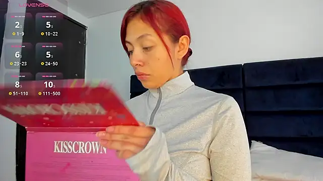 melanie roux   online show from December 2, 12:32 pm