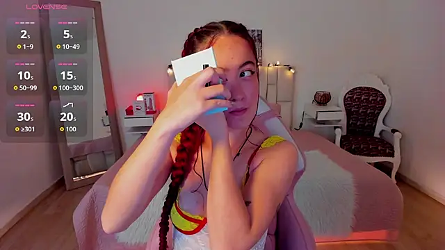 Snapshot of Amaraa_couper1 chatting on November 1, 3:30 am Amaraa couper1 online show from November 1, 3:30 am