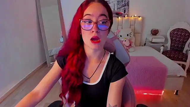 Amaraa couper1 online show from November 8, 3:18 am