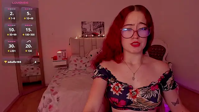 Amaraa couper1 online show from February 8, 3:32 am