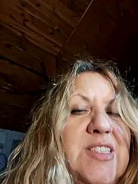 Snapshot of JennyInVegas chatting on June 27, 6:29 am JennyInVegas online show from June 27, 6:29 am
