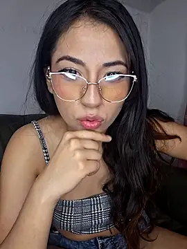 Snapshot of chloebrownn03 chatting on November 16, 1:11 am chloebrownn03 online show from November 16, 1:11 am