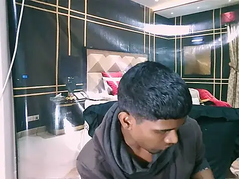IndianThuggin online show from June 24, 5:45 pm