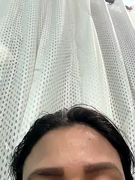 Snapshot of heenashai chatting on November 2, 3:14 pm heenashai online show from November 2, 3:14 pm