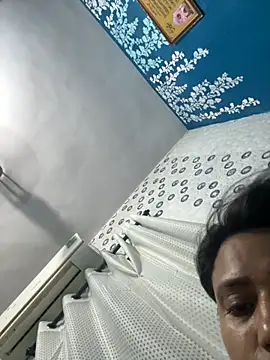 Snapshot of heenashai chatting on November 4, 5:56 pm heenashai online show from November 4, 5:56 pm