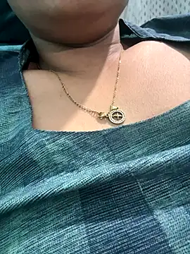 Snapshot of heenashai chatting on November 16, 9:59 am heenashai online show from November 16, 9:59 am