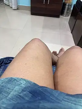 Snapshot of heenashai chatting on November 19, 10:59 am heenashai online show from November 19, 10:59 am