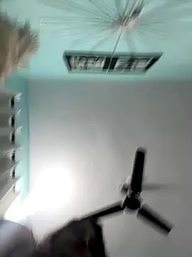 Snapshot of heenashai chatting on December 20, 9:55 pm heenashai online show from December 20, 9:55 pm