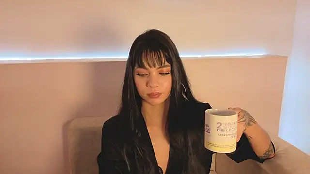 lulu wonder online show from January 14, 8:03 pm