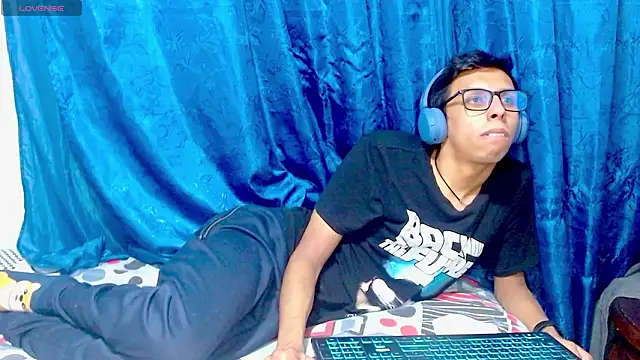 DavTwink3100 online show from February 7, 2:04 am