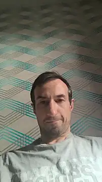 Snapshot of Andruu_ chatting on October 23, 11:42 am Andruu online show from October 23, 11:42 am