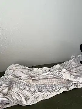 babygirlesme online show from March 15, 4:02 pm