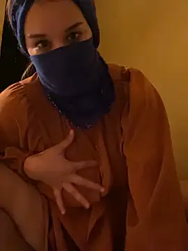 SaraChouchou online show from November 7, 10:32 pm