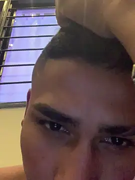 Emiliano Reyes online show from May 5, 5:59 am