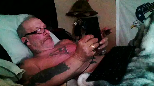 bigdaddyrooster online show from February 6, 10:40 am