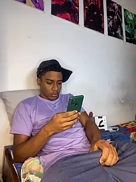 Snapshot of liam_Brooks9 chatting on January 6, 2:10 pm liam Brooks9 online show from January 6, 2:10 pm