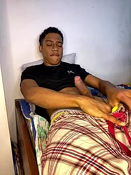 Snapshot of liam_Brooks9 chatting on January 9, 1:47 pm liam Brooks9 online show from January 9, 1:47 pm