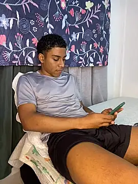 Snapshot of liam_Brooks9 chatting on January 15, 10:02 pm liam Brooks9 online show from January 15, 10:02 pm