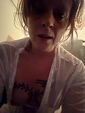 Snapshot of LoveLibz169 chatting on August 9, 10:31 am LoveLibz169 online show from August 9, 10:31 am