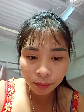 Snapshot of Squirrel-Pear chatting on October 24, 11:56 pm Squirrel-Pear online show from October 24, 11:56 pm