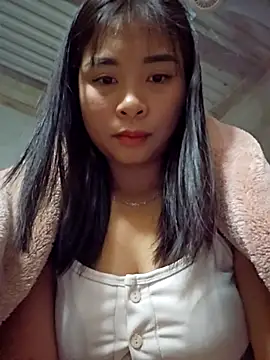 Snapshot of Squirrel-Pear chatting on December 5, 12:30 am Squirrel-Pear online show from December 5, 12:30 am