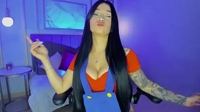 Nahome Kuperth online show from October 26, 4:07 am