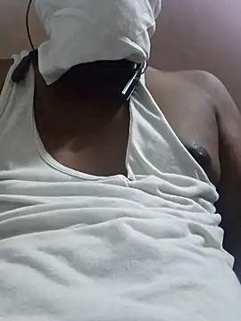 rahulsexyb online show from October 18, 1:45 pm