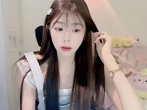 Snapshot of Onecutelittle chatting on October 28, 6:06 am Onecutelittle online show from October 28, 6:06 am