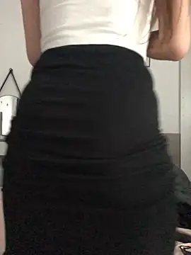 Kylie beem online show from August 5, 6:27 am