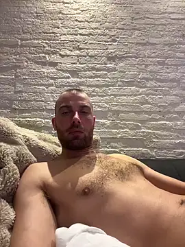 Rotteei1 online show from November 19, 9:15 pm