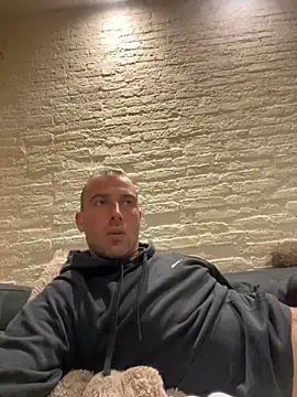 Rotteei1 online show from November 26, 8:32 pm