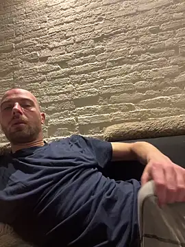 Rotteei1 online show from March 6, 6:43 am