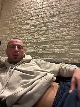 Rotteei1 online show from March 12, 10:49 pm