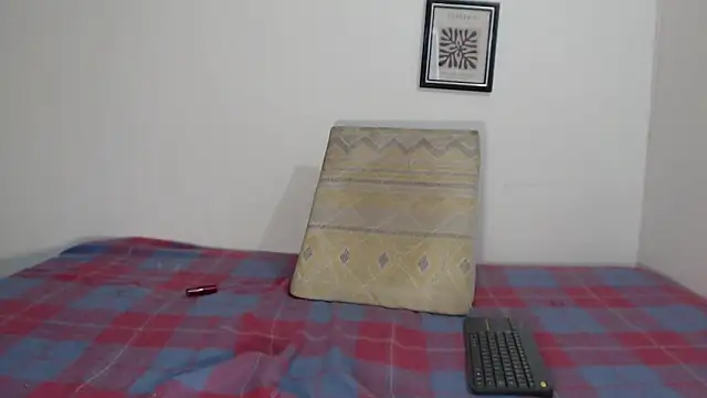 Nikki  uwu online show from March 10, 11:10 pm