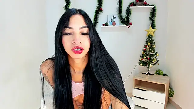 Snapshot of ZAYDA_KAJER chatting on December 15, 8:24 pm ZAYDA KAJER online show from December 15, 8:24 pm